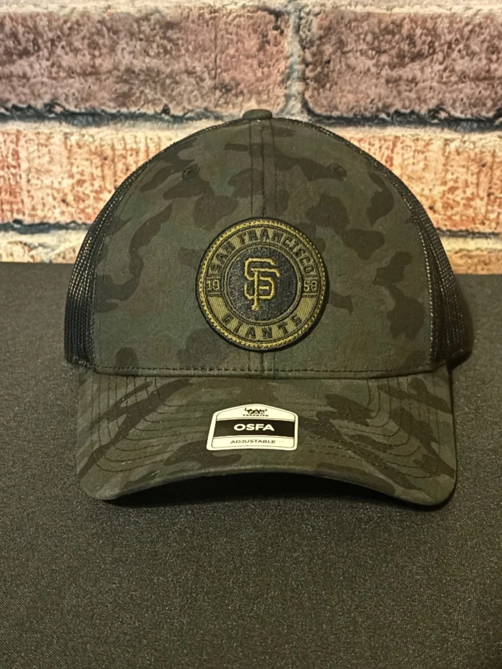 Fan Favorite San Francisco Giants Camo Trucker Snapback Hat